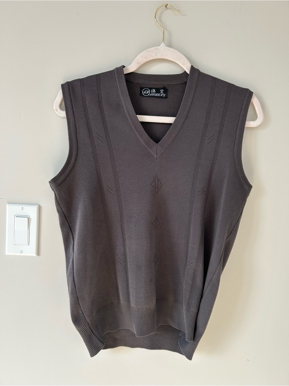Women’s  V-Neck Sleeveless Sweater Vest - Gray